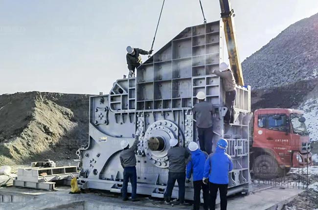 DLHGC臥式旋回破安裝現(xiàn)場(chǎng)