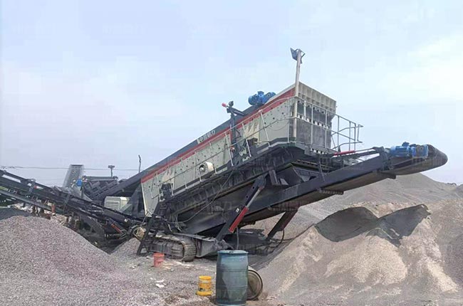 履帶式移動(dòng)篩分站