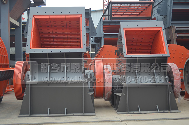 建筑垃圾錘式破碎機(jī) 建筑垃圾錘式破碎機(jī)