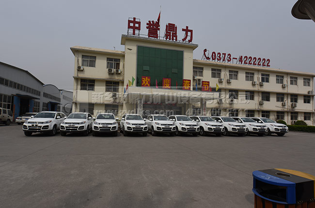 反擊式破碎機(jī)廠家 反擊式破碎機(jī)廠家