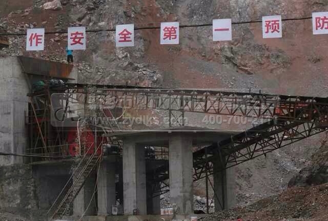 湖北咸寧時(shí)產(chǎn)400噸石料生產(chǎn)線 湖北咸寧時(shí)產(chǎn)400噸石料生產(chǎn)線