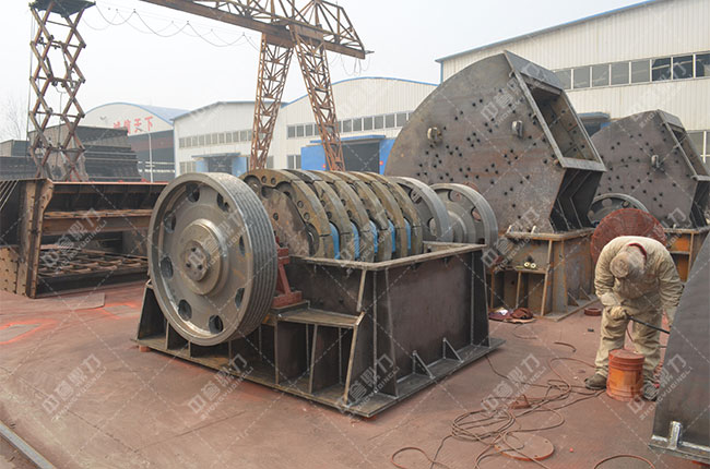 破碎機(jī) 破碎機(jī)