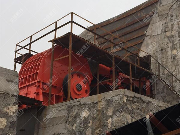 錘式破碎機(jī) 錘式破碎機(jī)