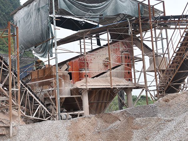 振動(dòng)篩設(shè)備 振動(dòng)篩設(shè)備