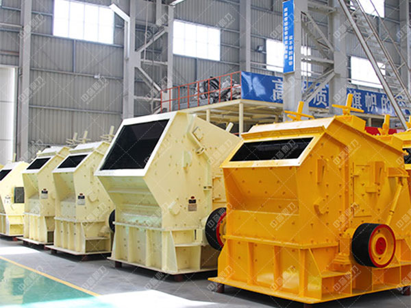 反擊式制砂機(jī)實(shí)拍圖展示3