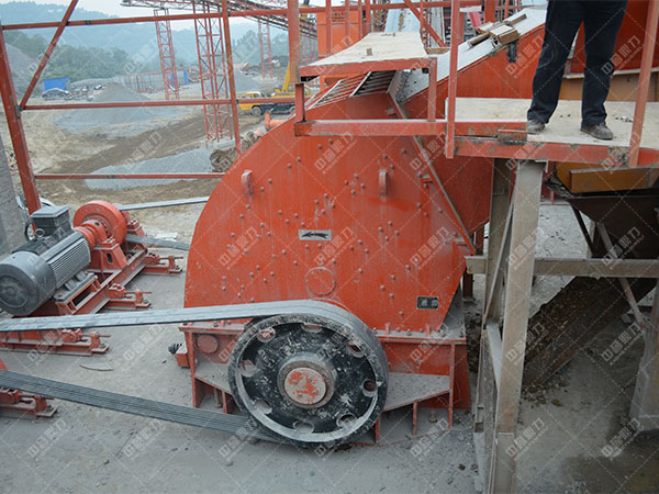 礦山石料破碎篩分設(shè)備