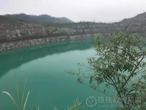 �V����dʯ��(ch��ng)�����T̩ʢʯ��(ch��ng)�Gɫ�Vɽ���O(sh��)ӭ������ɽ�ಿ�T����