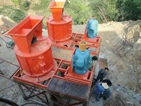 復(fù)合式破碎機(jī)