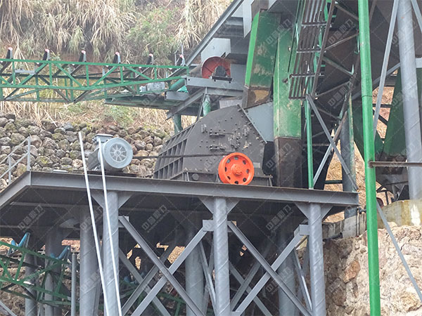 錘式破碎機(jī)