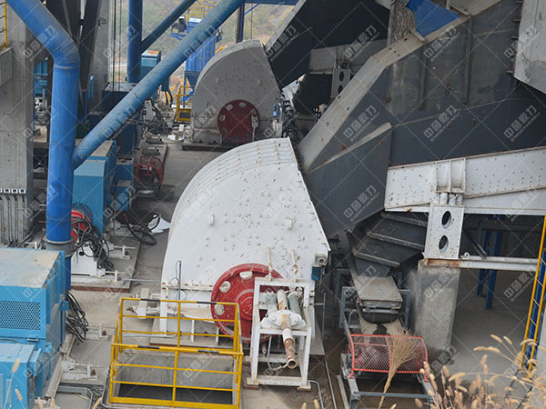 重錘式破碎機(jī)