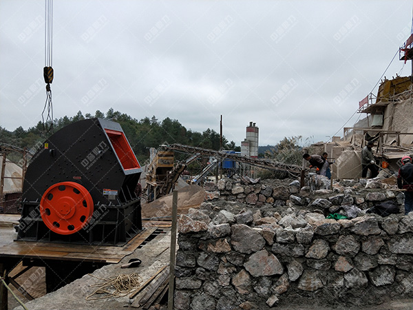 重錘擊碎石機安裝