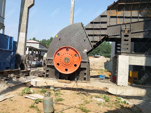 反擊錘式破碎機(jī)