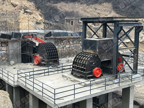 板錘式制砂機(jī)