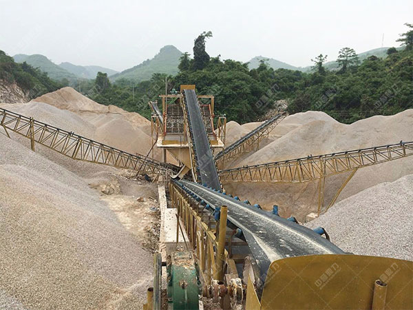 皮帶輸送機(jī)