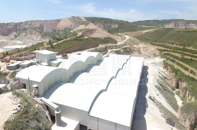 陜西銅川金梧桐礦業(yè)時(shí)產(chǎn)700噸破碎機(jī)生產(chǎn)線